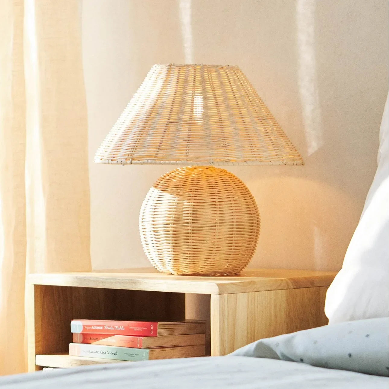 Rattan Table Lamp